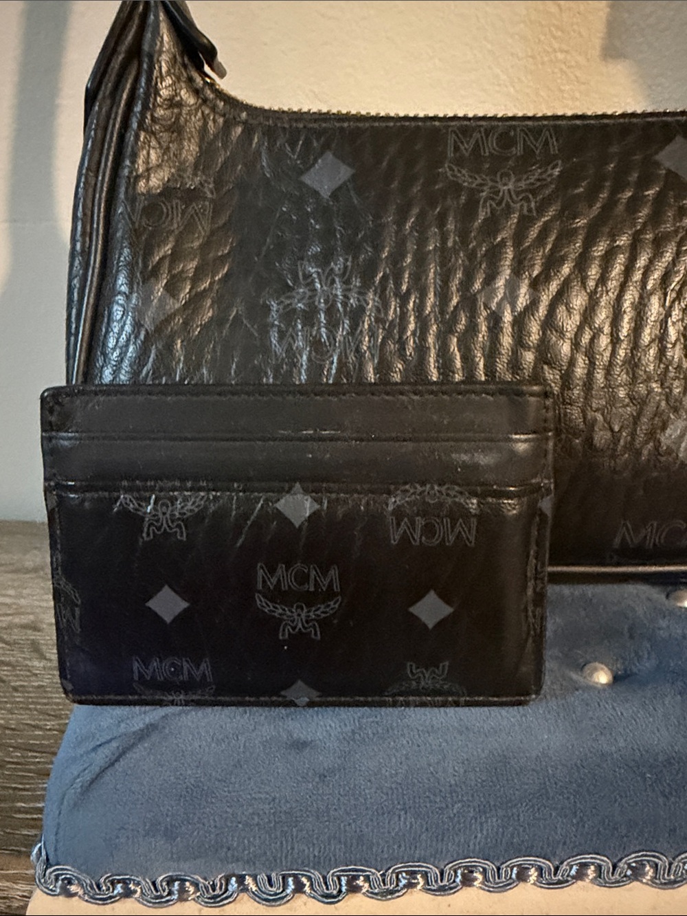 MCM Aren Visetos Monogram Print Shoulder Bag Black Pebble Leather & Card Wallet - Picture 15 of 16